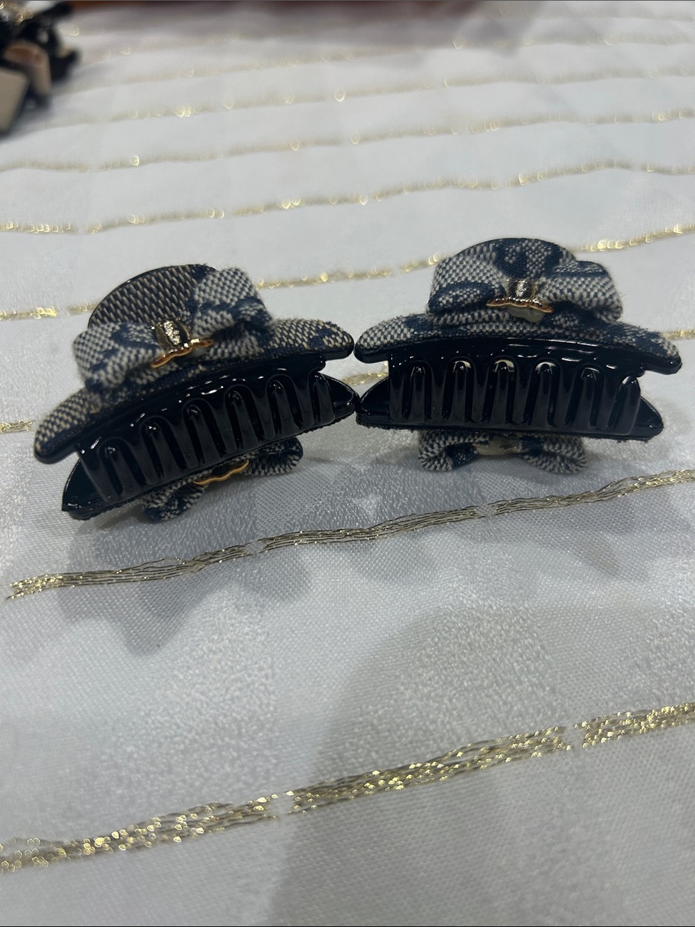 Set Clips - Picture 4 of 4